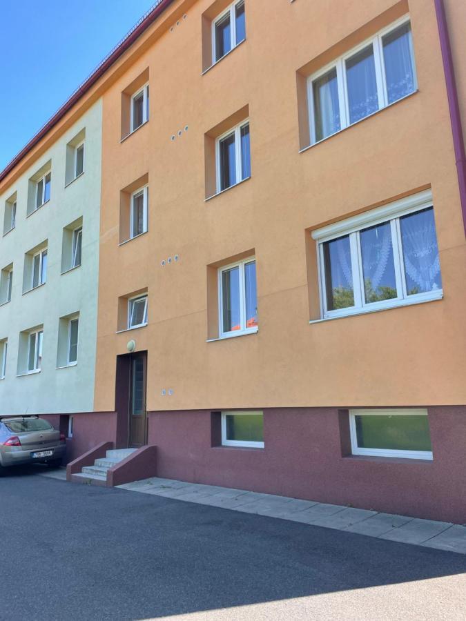 Apartman V Kratke Kamenicky Senov ภายนอก รูปภาพ